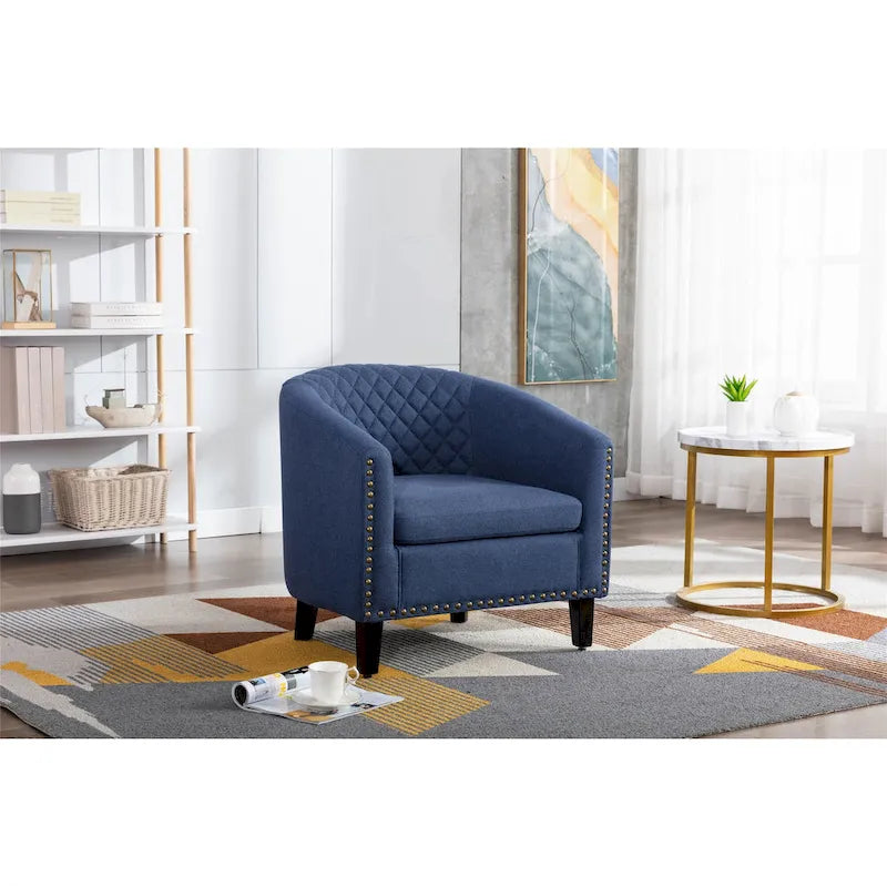 Sillón para sala de estar con tachuelas decorativas y patas de madera maciza