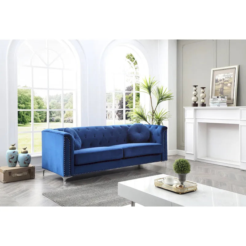 Samtsofa mit Knopfheftung