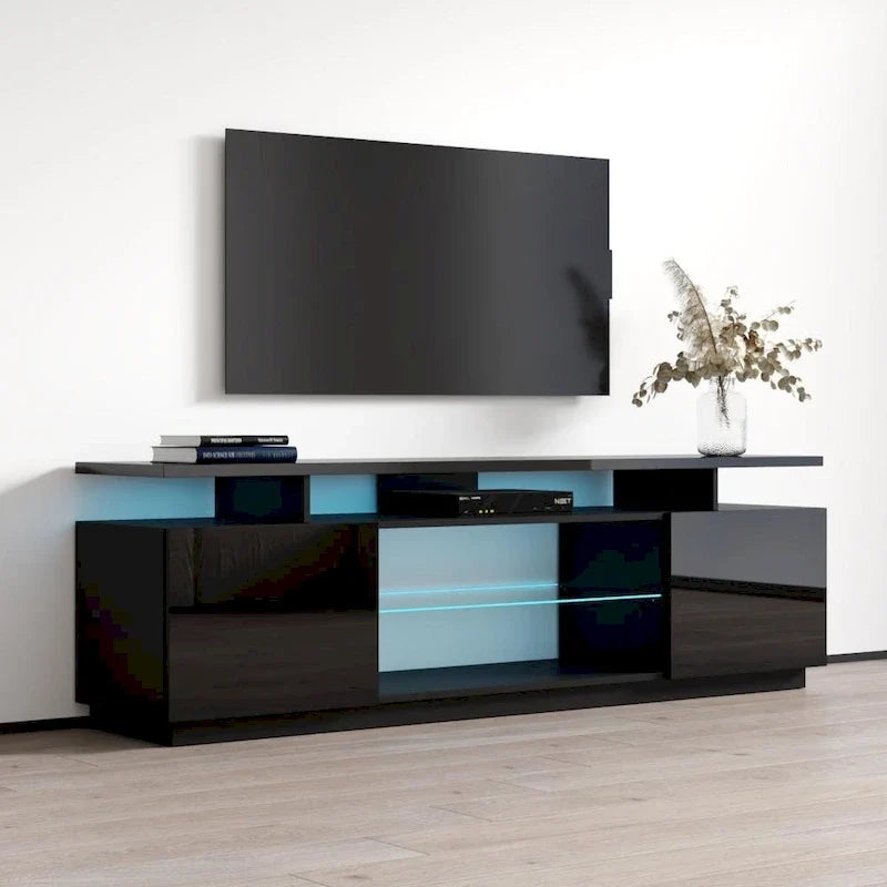 Ce meuble TV de style moderne de 71 pouces