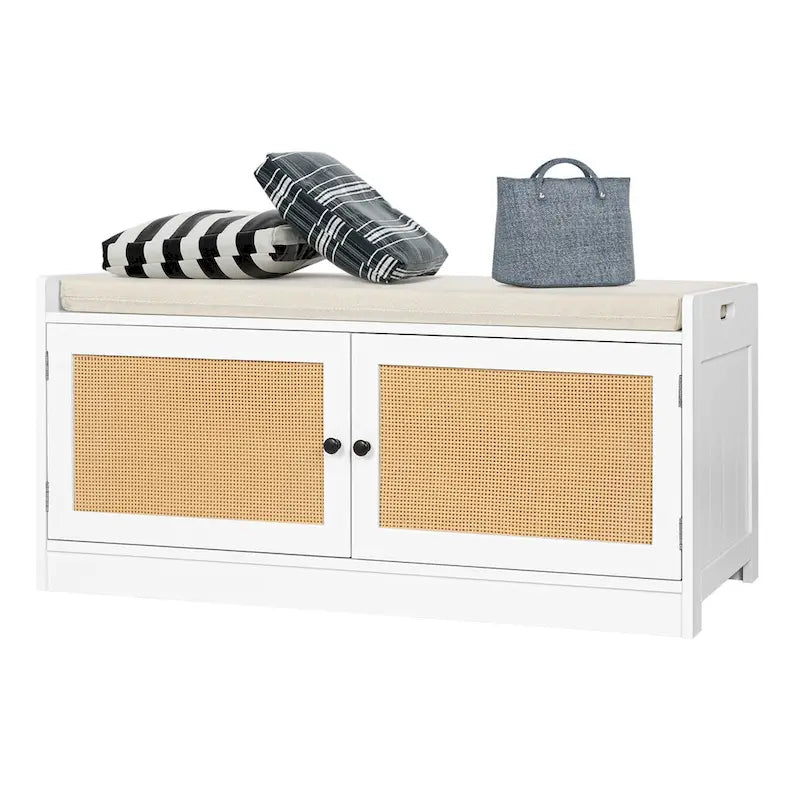 Diese weiße Schuhbank für den Eingangsbereich